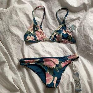 Frankie’s Bikinis Pink Peony Valentina Top Harley